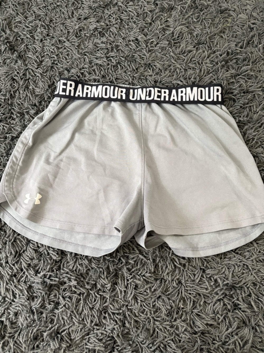 Under Armour Gray Athletic Shorts size xs/s